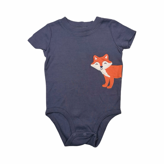 * Imparfait (très léger) | Carter's | 12 mois