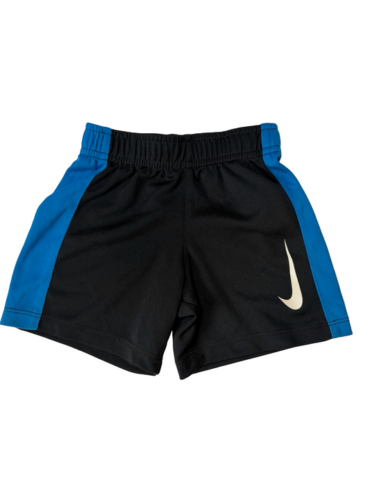 Nike | 18 mois
