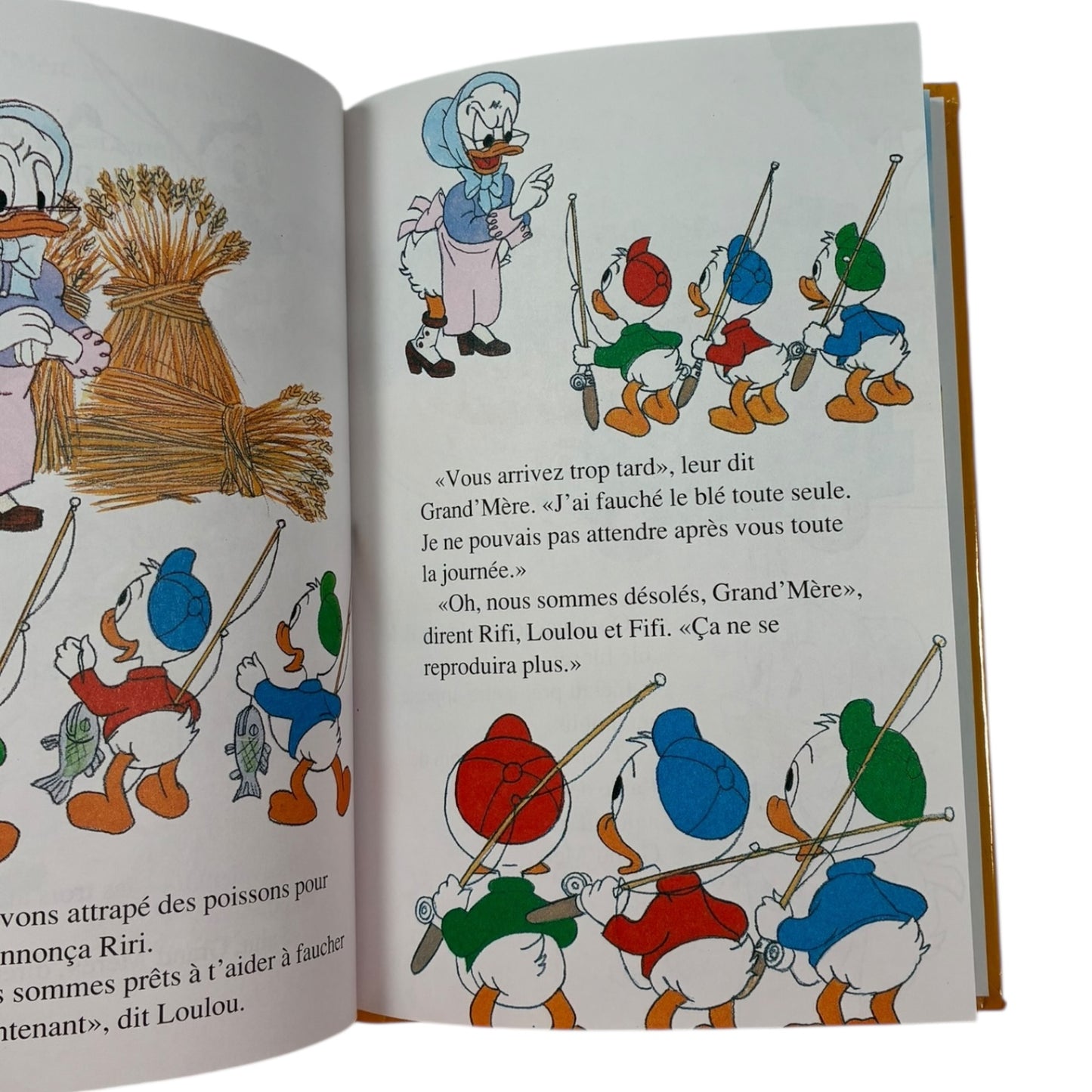 Livre - Les petits aides de Grand-Mère - Disney *1994
