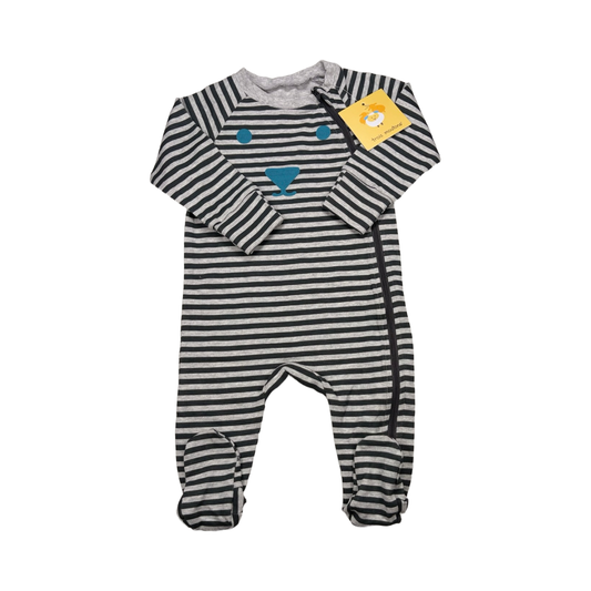 * Neuf | Trois Moutons | 6 mois